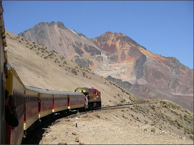 20120515-Train pERU ferrocarril_Central_Andina_5_(4800m).jpg